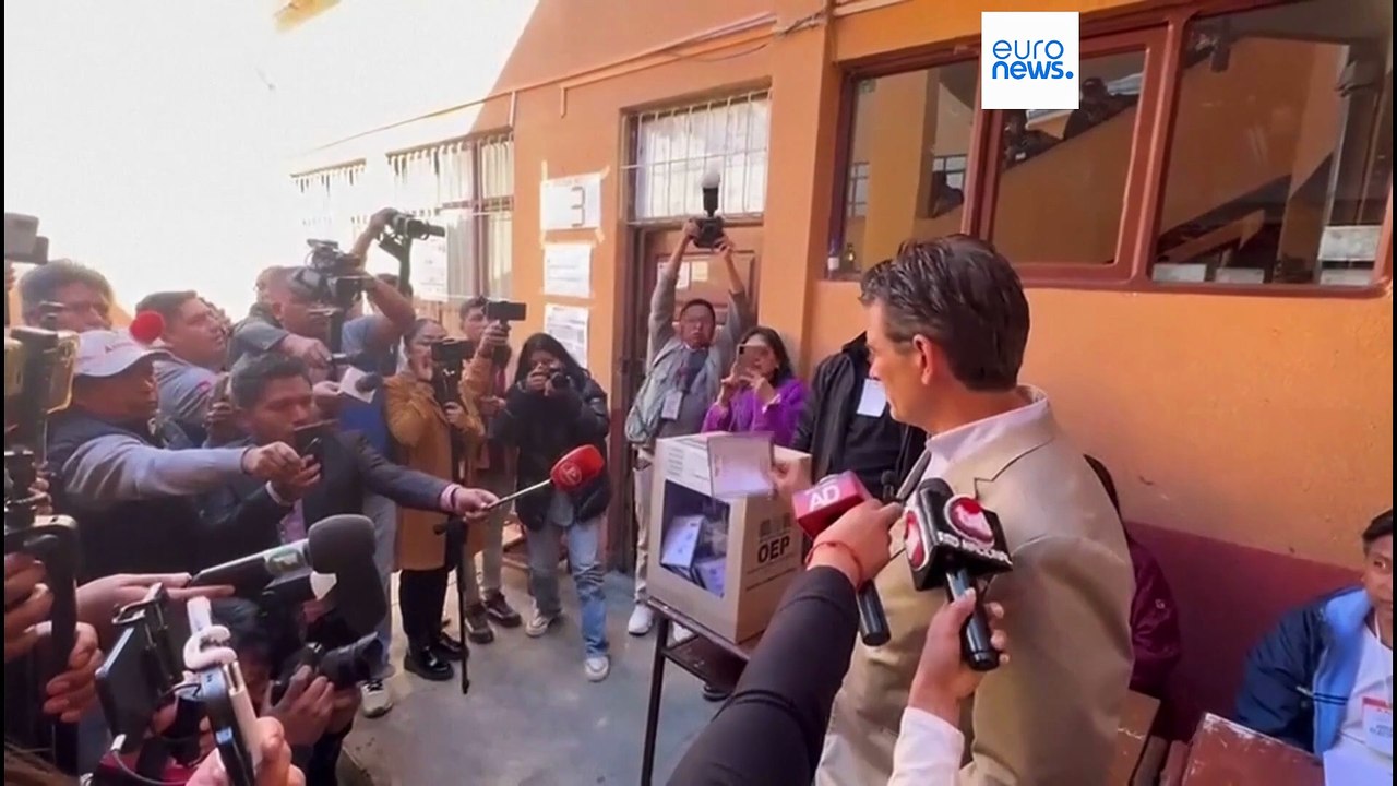 Machtwechsel in Bolivien: Zwei Konservative steuern auf Stichwahl um Präsidentenamt zu
