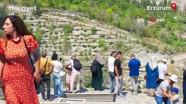 Türkiye'nin en büyüğü bölgenin önemli simgesi! Yerli ve yabancı turist akın ediyor