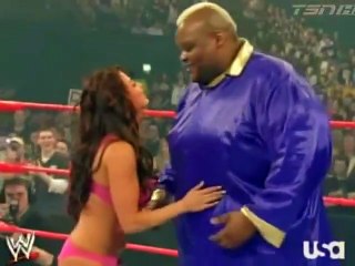 Candice Michelle Makes Out with Viscera