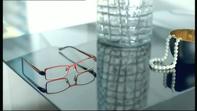 Johnny Hallyday – Pub Optic 2000 (2010) | Retiens la nuit en bande-son