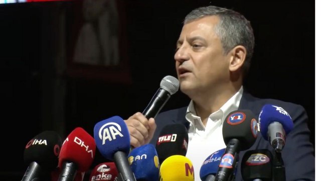 Özgür Özel'den günümüze Pir Sultan-Hızır Paşa benzetmesi: Güvendiğin padişahın, o da bir gün devrilir