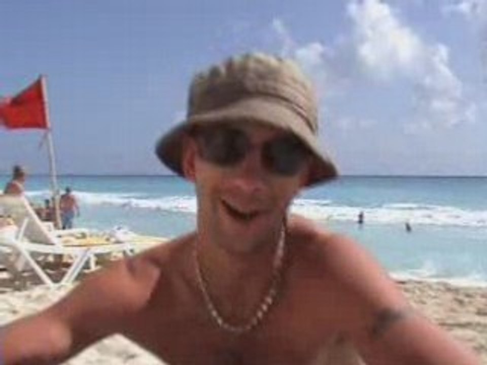 REENO AKA R2E A CANCUN 2008 INTERVIEW