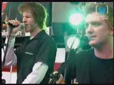 Queens of the Stone Age & Mark Lanegan - Hangin Tree LIVE