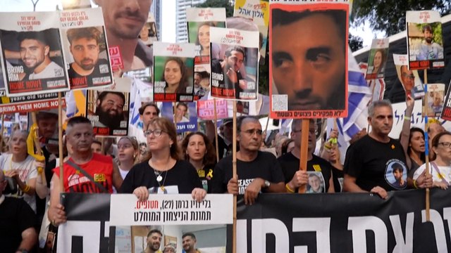 Des milliers d'Israéliens réclament la fin de la guerre à Gaza et la libération des otages