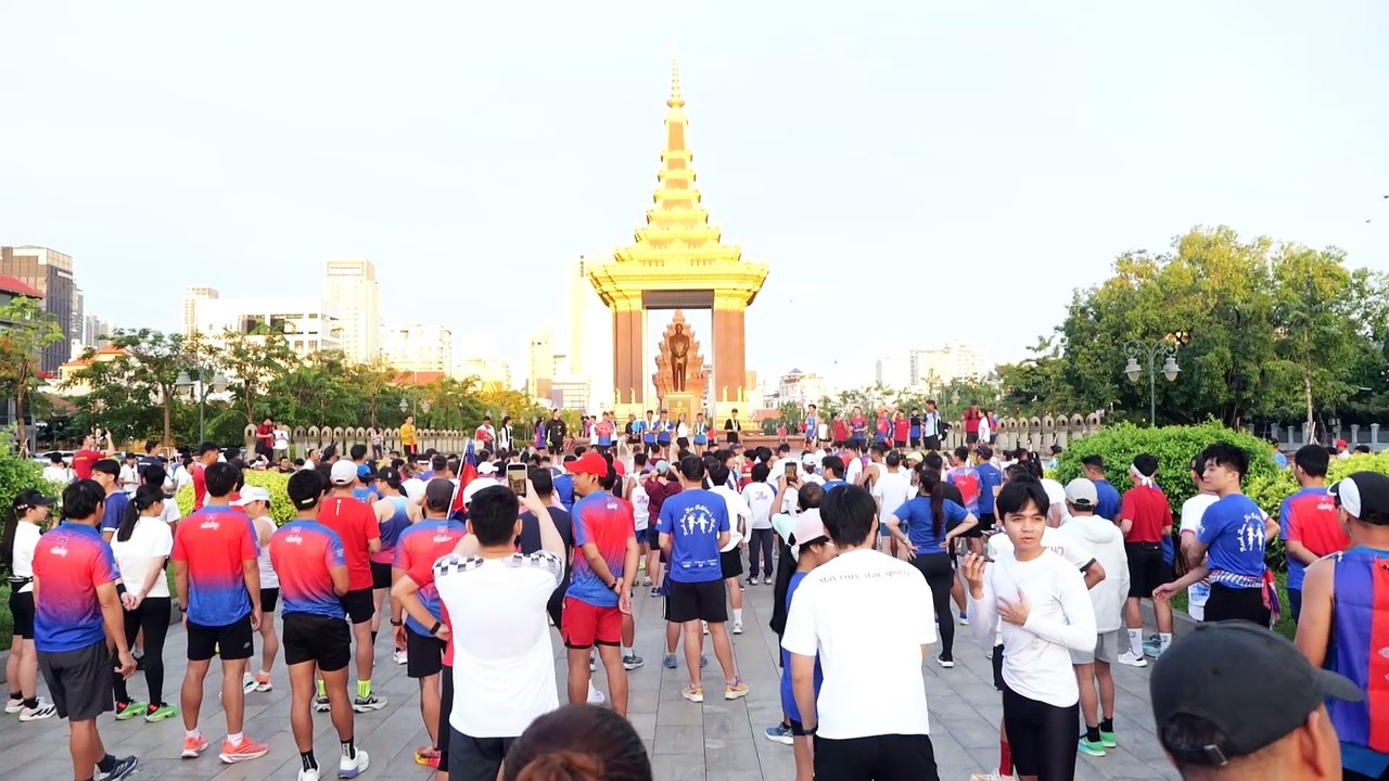 ចិត្ត កញ្ចនា បង្ហាញមោទកភាពចំពោះសាមគ្គីភាពរបស់អ្នកចូលរួមទាំងអស់ក្នុងកម្មវិធីរត់​ Peace in Motion