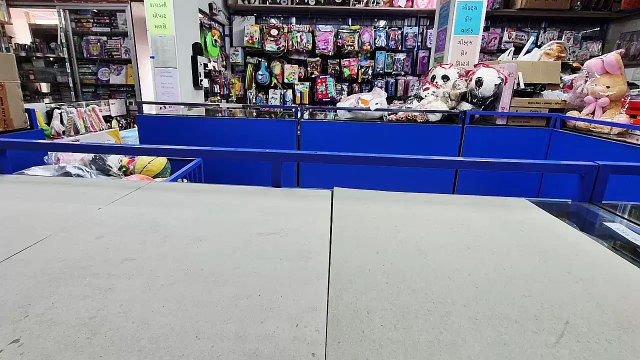 Unboxing and Review of Anti-Gravity Water Droplet Humidifier with 2 Modes, Auto-Shut Off Mist Humidifier Night Light Quiet Essential Oil Diffuser Cool Mist Air Humidifier for Home