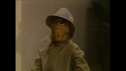 ALF Season 1 Episode 6 "For Your Eyes Only" #English