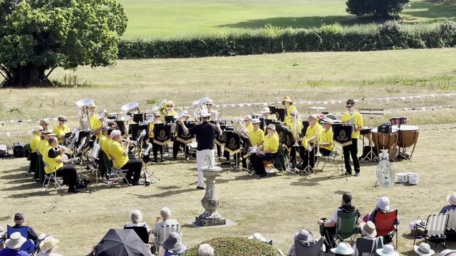 A jovial tune by Crediton Town Band at its concert in aid of Prostate Cancer UK, video Alan Quick IMG_0692