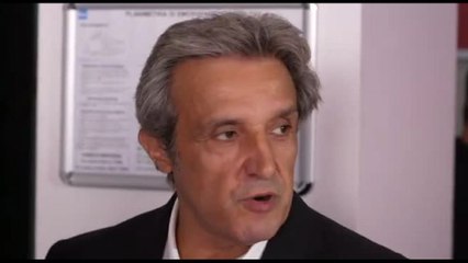 Flavio Insinna: memoria per non far "morire" i grandi come Baudo