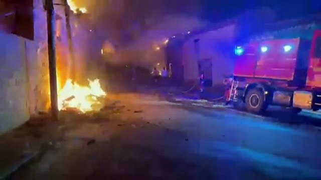 Tres fallecidos, carreteras cortadas y varios detenidos por los incendios en España