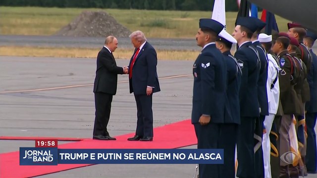Trump e Putin discutem possível cessar-fogo na guerra da Ucrânia