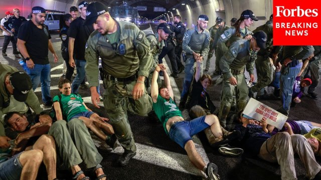 Protests Erupt Across Jerusalem To Demand Ceasefire In Gaza, Release Of All Israeli Hostages