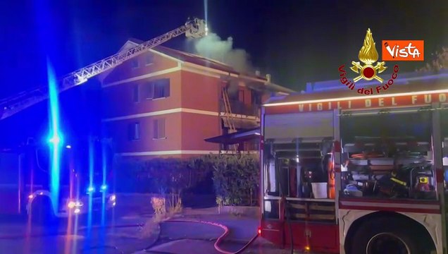 Una Donna muore in un incendio in un abitazione a Rivalta (TO), Ie operazioni dei Vigili del Fuoco