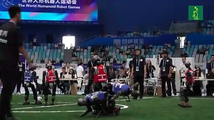 Bloopers y caídas: momentos divertidos de la primera competencia mundial de robots humanoides