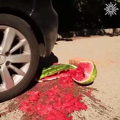 Satisfying crushing crunchy & soft things!