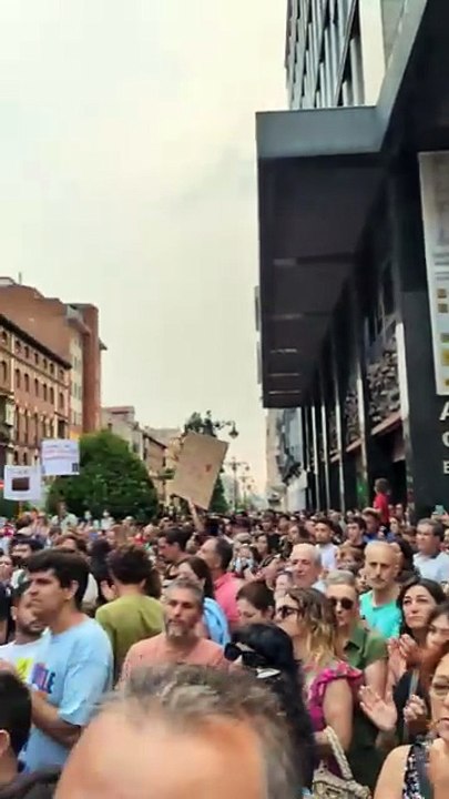 Manifestación en León por la gestión de los incendios forestales