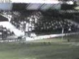 fifa 08 belle tete de nasri qui va se loger dans la lucarne