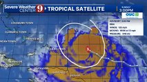 Le puissant ouragan Erin continue de se renforcer dans la région des Caraïbes et poursuit sa route vers les Bahamas, avec des vents soutenus et de pluies intenses
