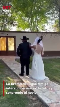 Lo que debía ser una sesión de fotos tranquila y romántica se convirtió en un recuerdo inolvidable gracias a la ocurrencia de un amigo.