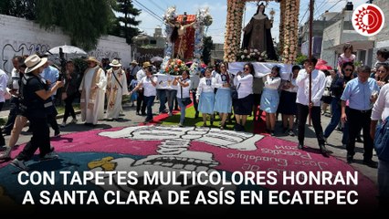 Con tapetes multicolores honran a Santa Clara de Asís en Ecatepec