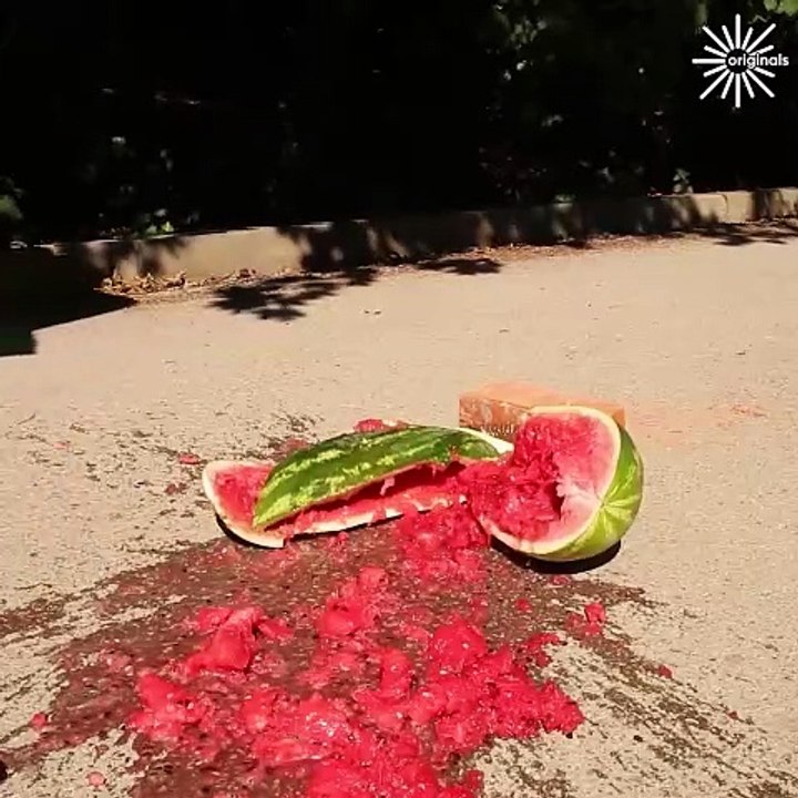 Satisfying crushing crunchy & soft things!