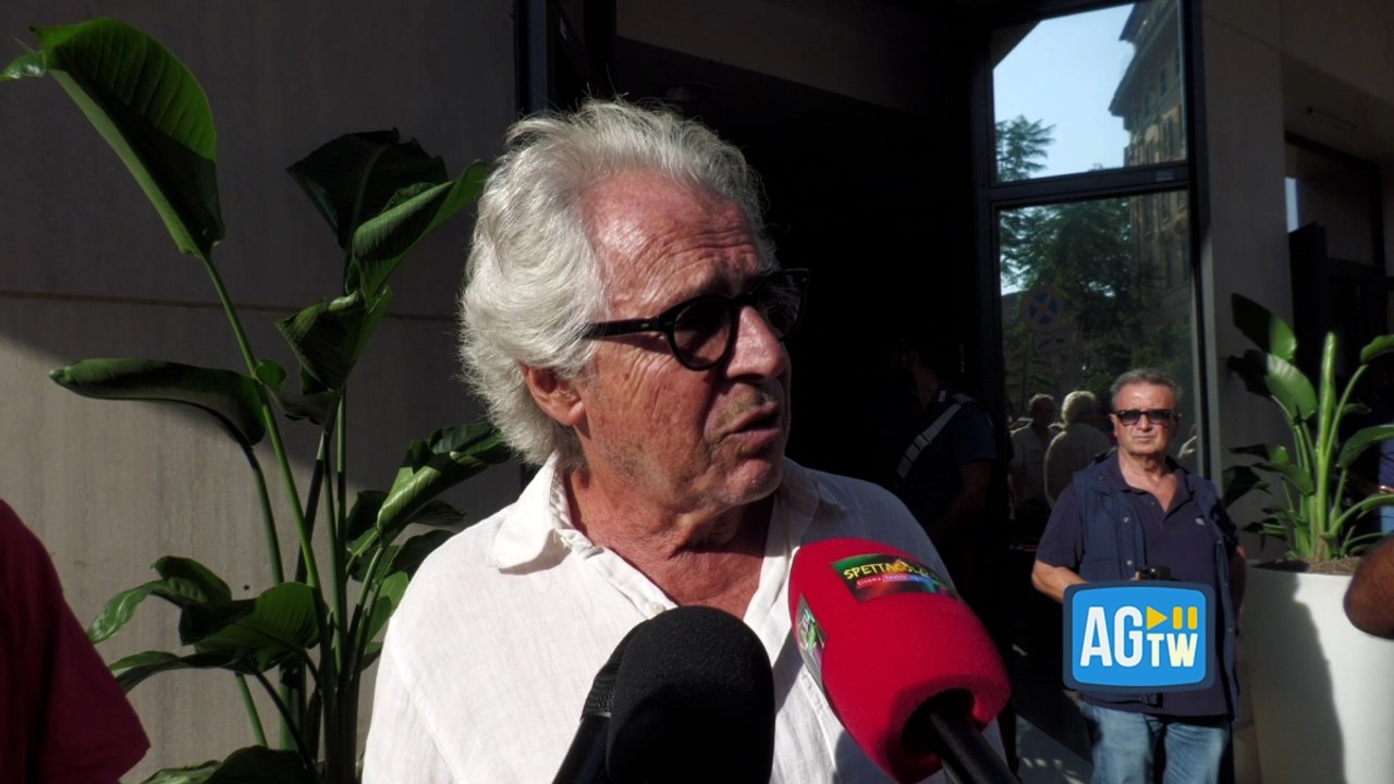 Tullio Solenghi alla camera ardente per Pippo Baudo: «A febbraio ho avuto la sensazione che quello sarebbe stato l'ultimo abbraccio»