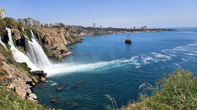 Pislikten köpüren Düden Şelalesi normale dönmeye başladı: Endemik canlı heyecan uyandırdı