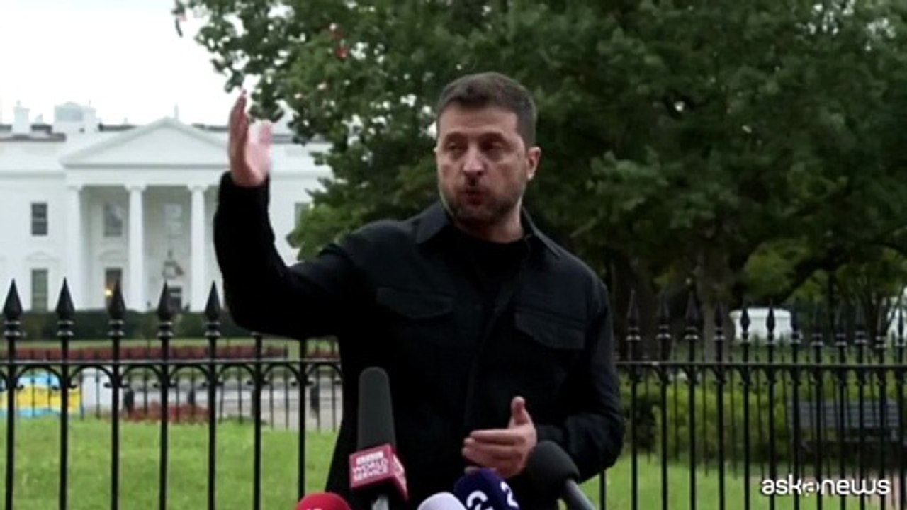 Zelensky: la questione dei territori è fra me e Putin