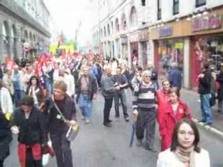 manifestation à besançon Professeur étudiant
