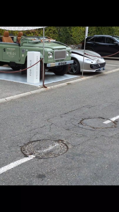 # accident.  en Ferrari.  #.  lulu du jura.