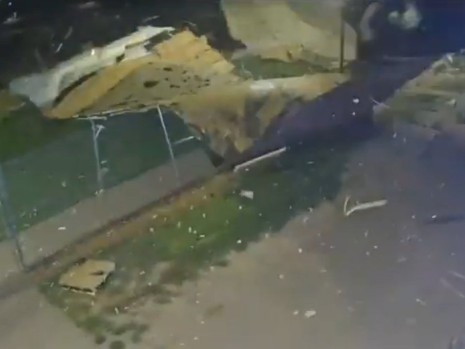 Unwetter in Nebraska: Massiver Sturm reißt Gefängnisdach weg