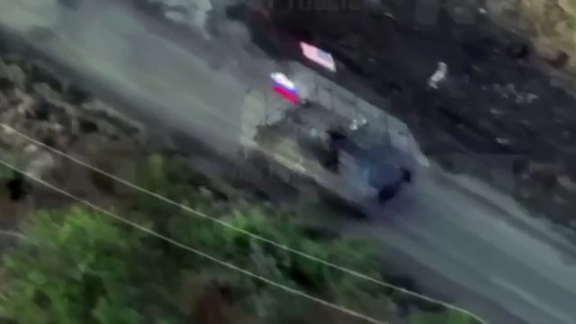 Guerre en Ukraine : une vidéo d'un tank russe avec un drapeau américain diffusée par un média pro kremlin
