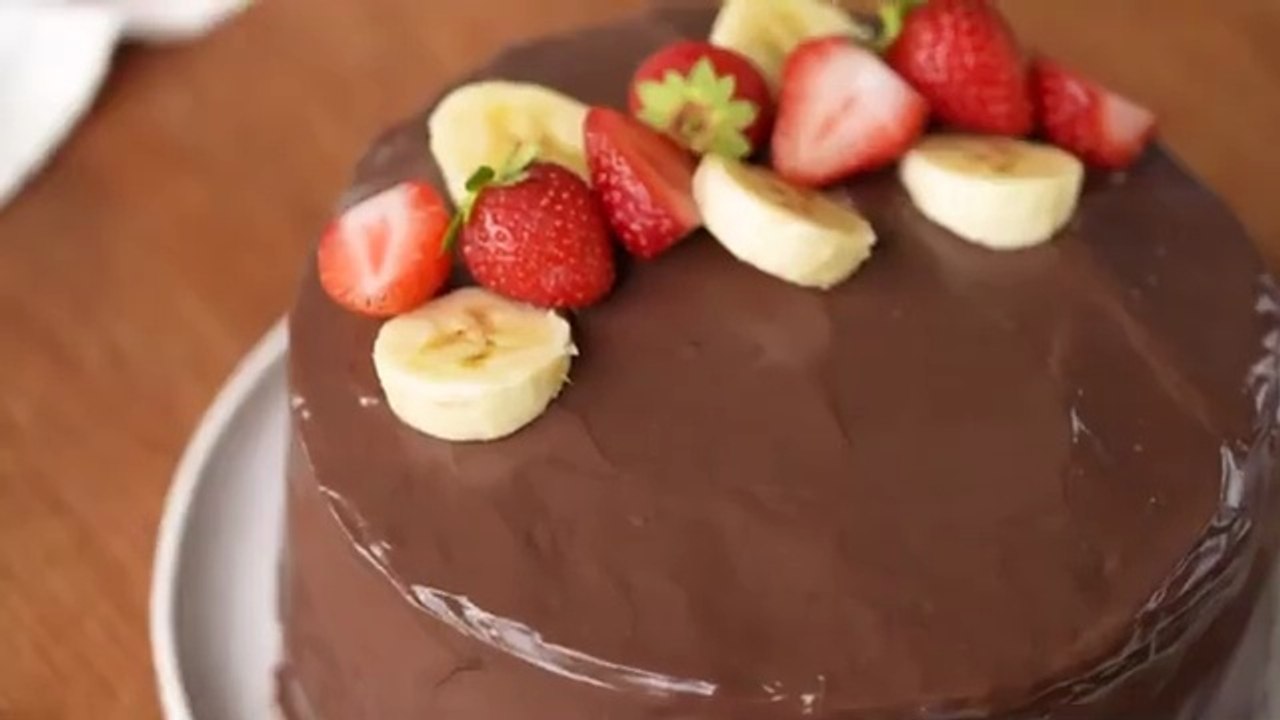 Kolay Yaş Pasta Tarifi | Nasıl Yapılır?