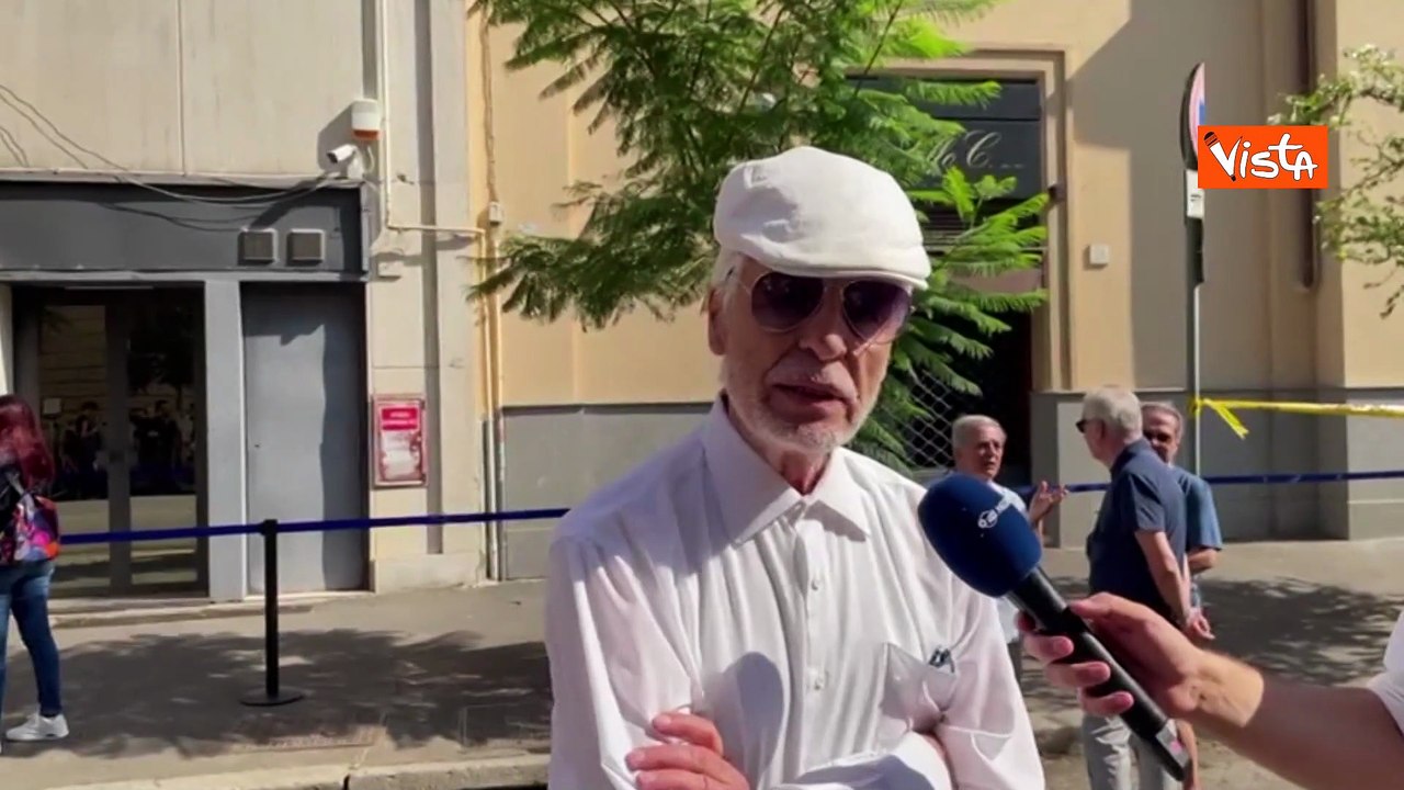 Addio Pippo Baudo, Michele Placido alla camera ardente: Amava molto la Rai, parlava sempre di futuro