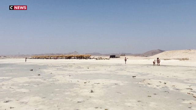 Egypte : une plage menacée par le tourisme de masse