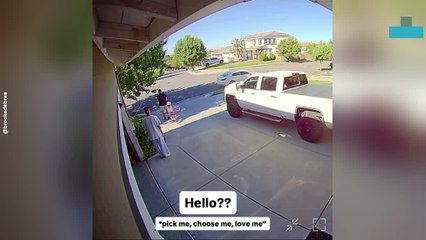 Daughter Reacts to Parents’ Goodbye Kiss