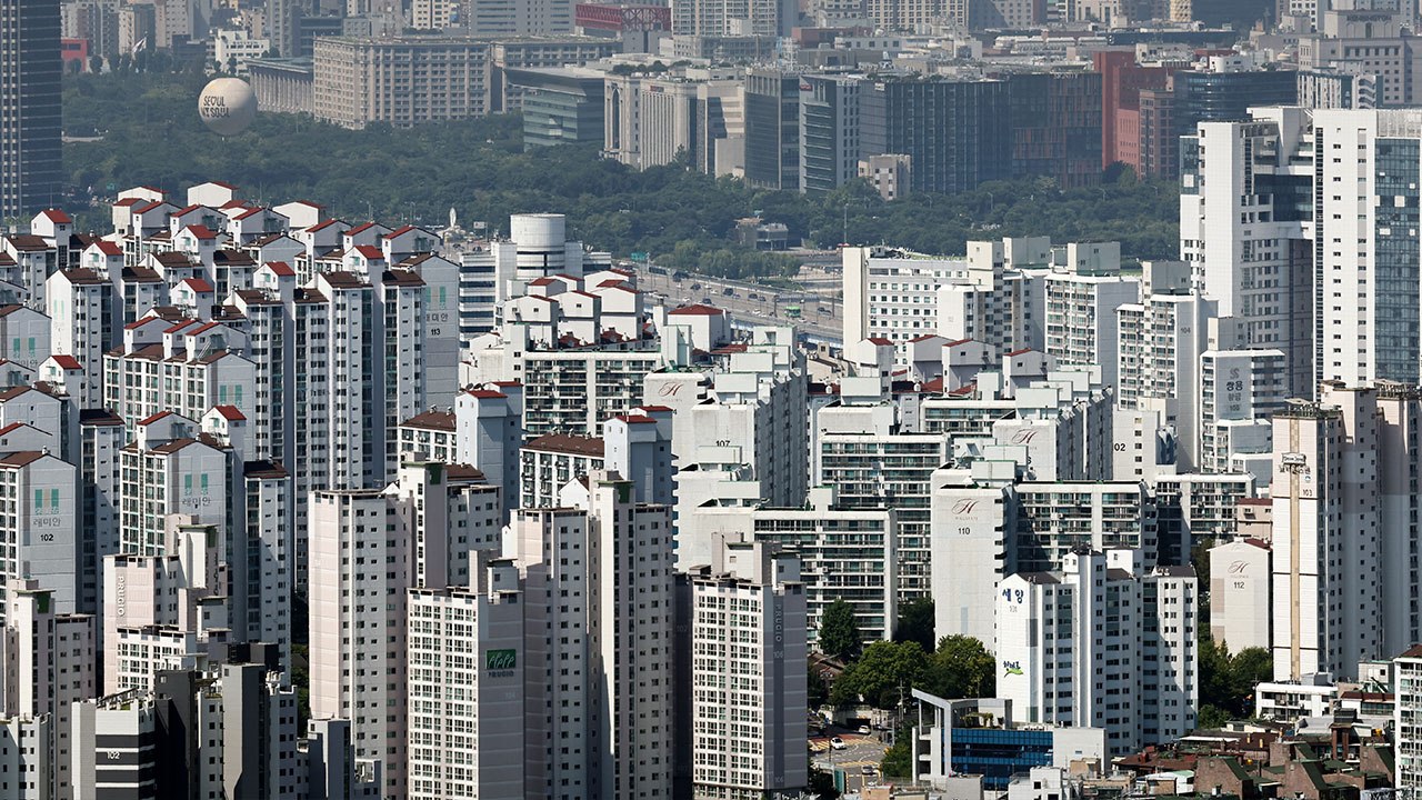 김윤덕 국토부 장관 "부동산 공급대책 늦어도 9월 초 발표" / YTN