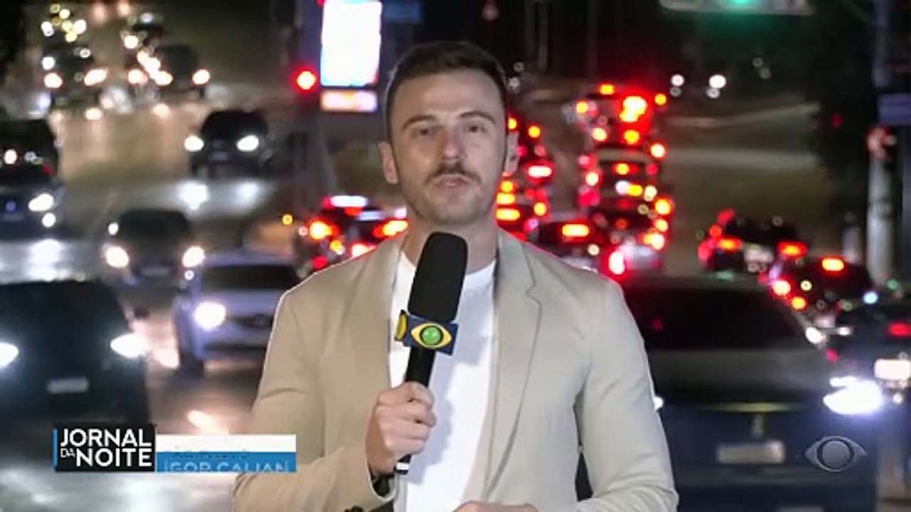 Bêbado agride família e bate carro na Grande São Paulo