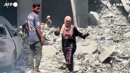Gaza City, gli effetti dell'attacco israeliano nel quartiere di Zeitoun