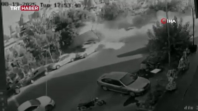 Freni boşalan kamyon 10 araca çarptı: 6 yaralı