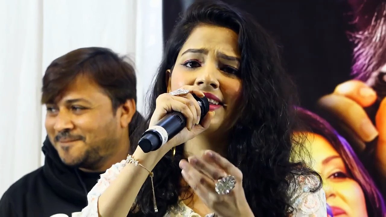 Ye Hai Reshmi Zulfon Ka Andhera II Gul Saxena live evergreen song