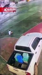 เด็ก ม.6 ถูกกระบะเหยียบหลัง กลาง รร.