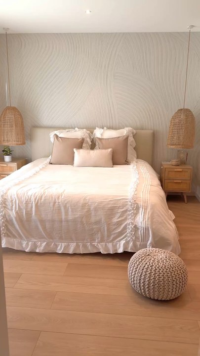 #hometour #bedroom #decoration #interiordesign #interiors #decor #home