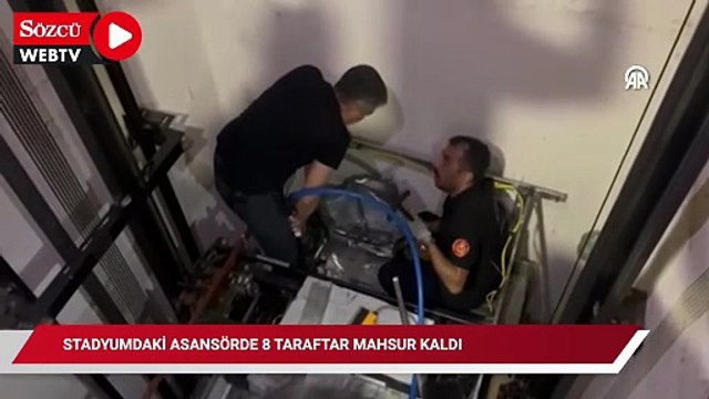 Stadyumdaki asansörde mahsur kalan 8 taraftarın kurtarılma anı kamerada