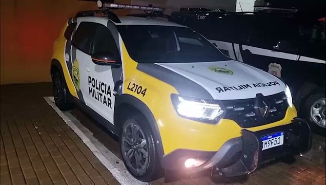 Homem é detido após agredir a esposa com socos na frente do filho no Tarumã