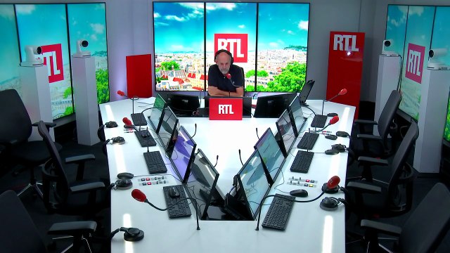 On va parler d'économie, je commence par les miennes : la chronique, je te la fais à 50.000...