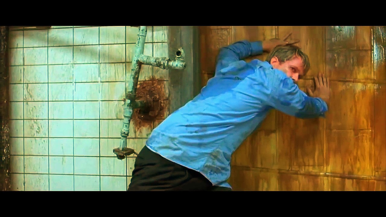 फंसी हुई लड़की की चौंकाने वाला कहानी  _ Movie Explained in Hindi