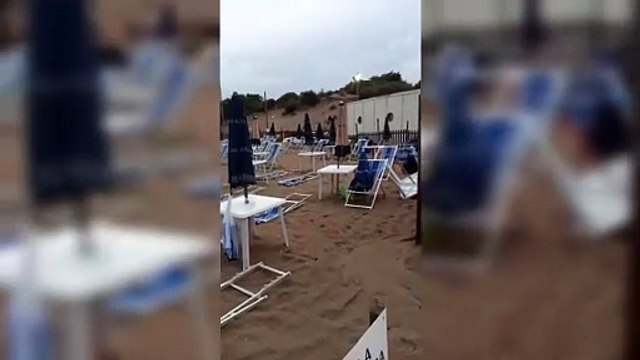 Maltempo a Tirrenia, danni agli stabilimenti balneari: Forte vento e ombrelloni volati in mare