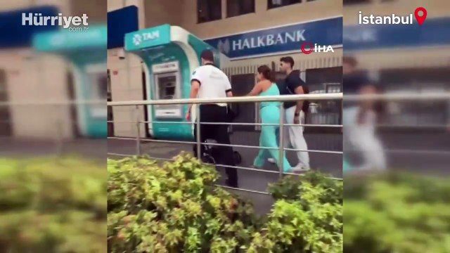 Fatih’te İETT otobüs şoförü ile yolcu arasında çıkan kavgaya biber gazlı müdahale