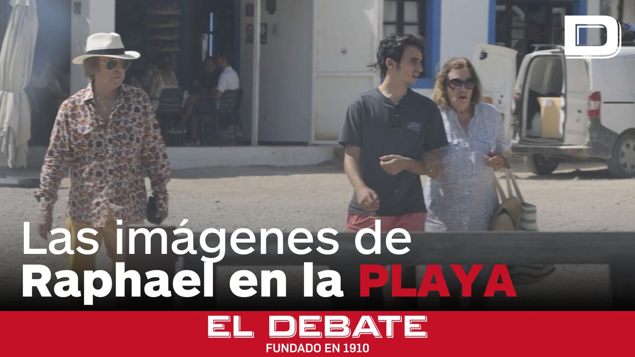 Las imágenes de Raphael en la playa en su verano más difícil